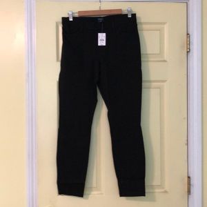 Brand new. J Crew Gigi Pant Size 10